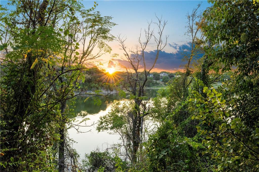 17 Enclave Court Property Photo 8