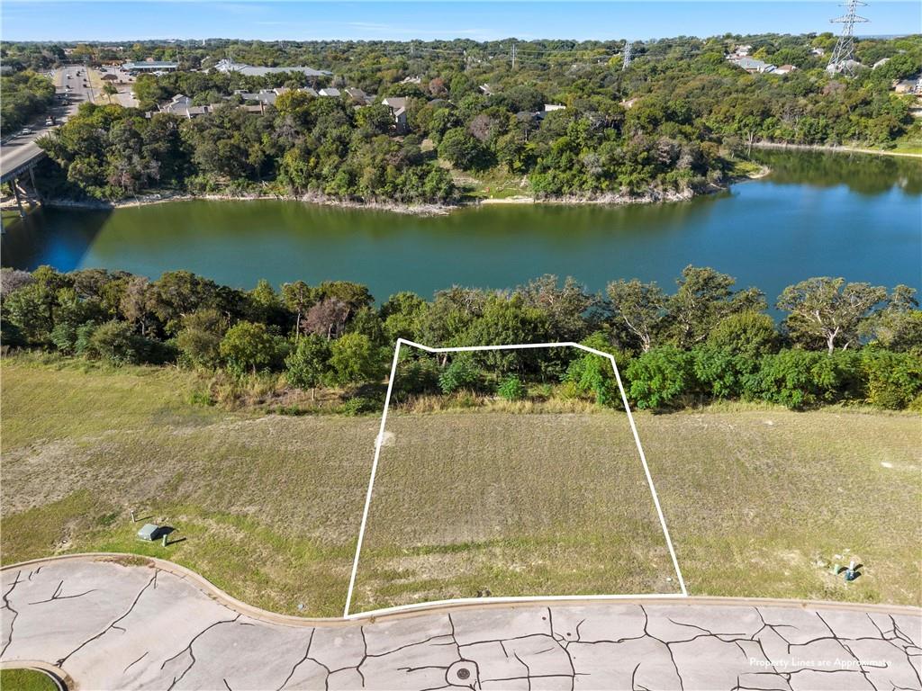 32 Enclave Court Property Photo 4