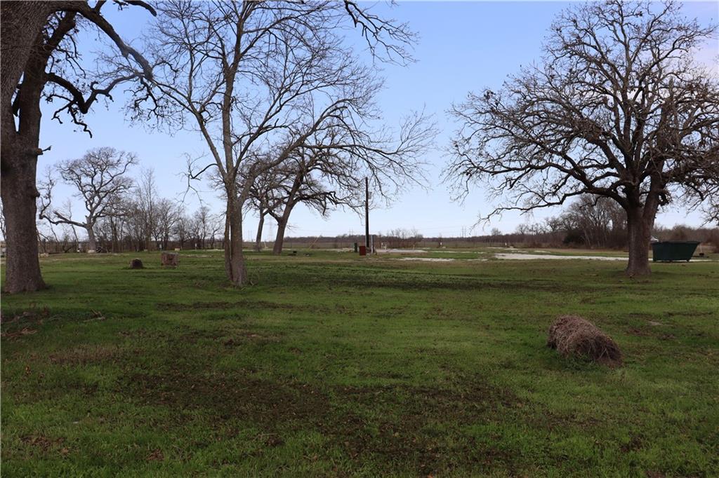 4202 S Fm 339 Property Photo 5