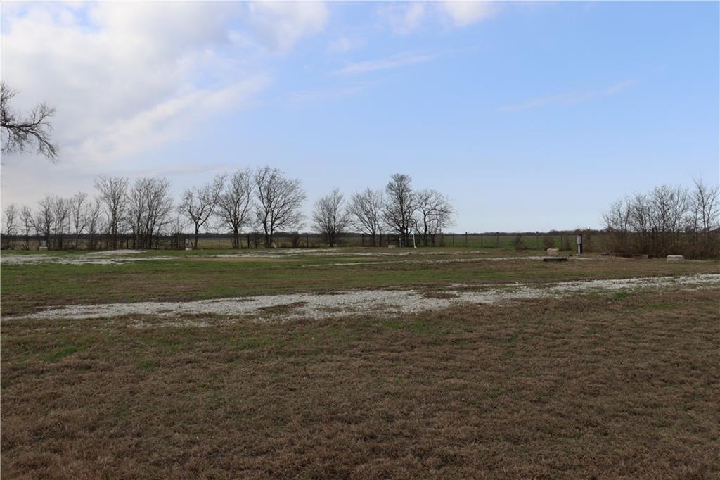 4202 S Fm 339 Property Photo 9