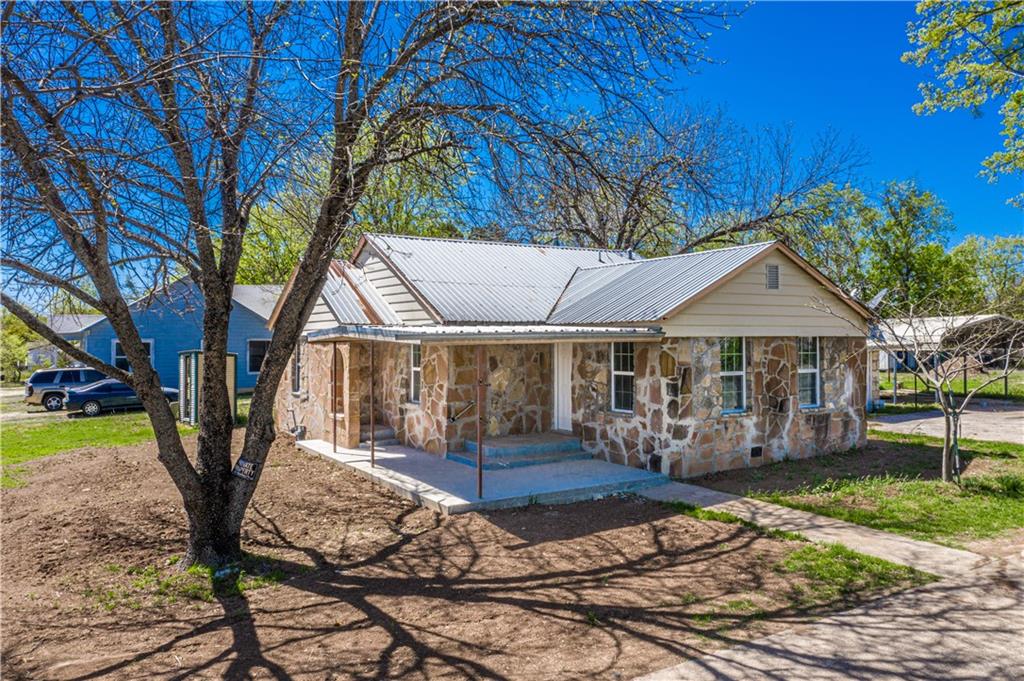 1115 W Main Street Property Photo