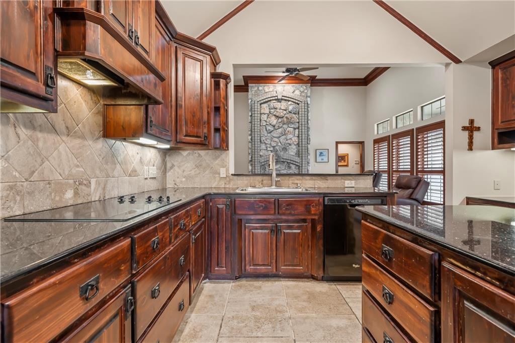302 Ranchgate Trl Property Photo 10