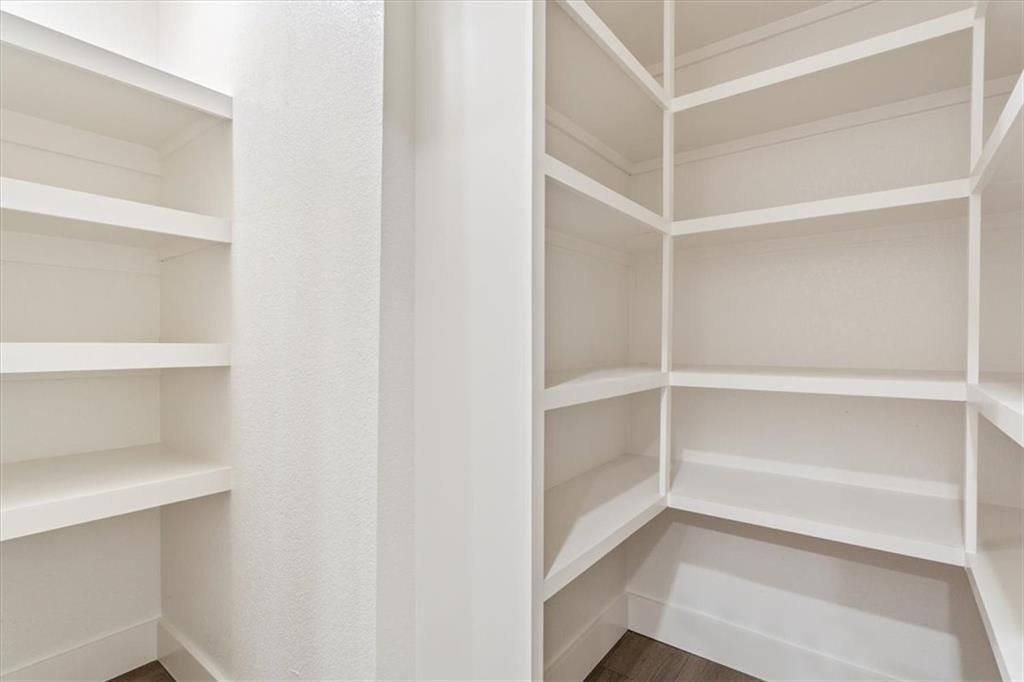 1705 Live Oak Valley Circle Property Photo 16