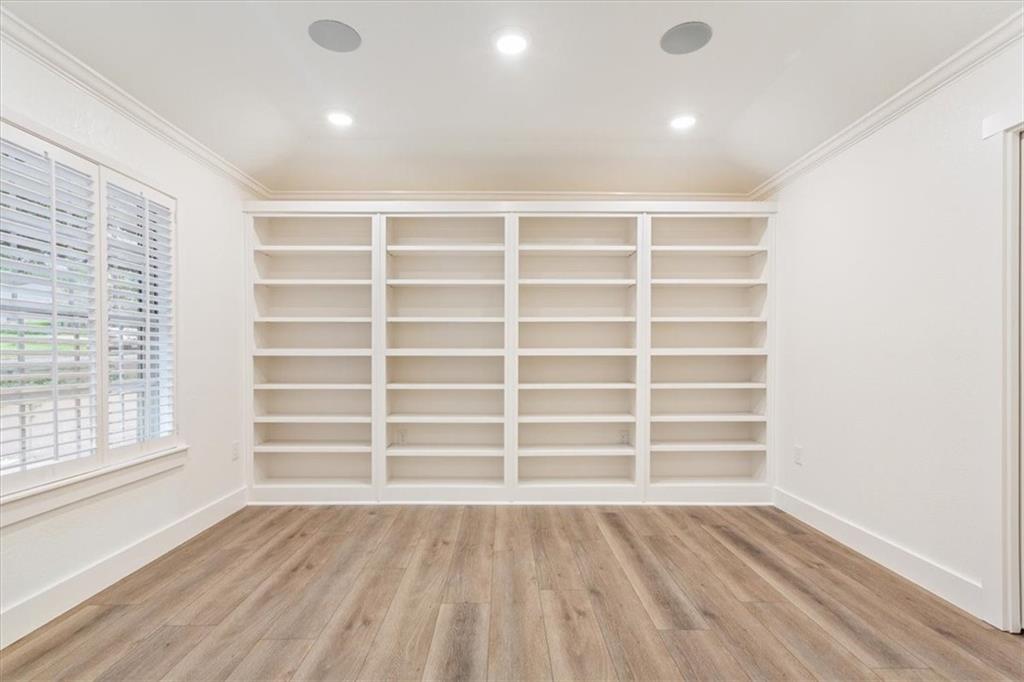 1705 Live Oak Valley Circle Property Photo 18