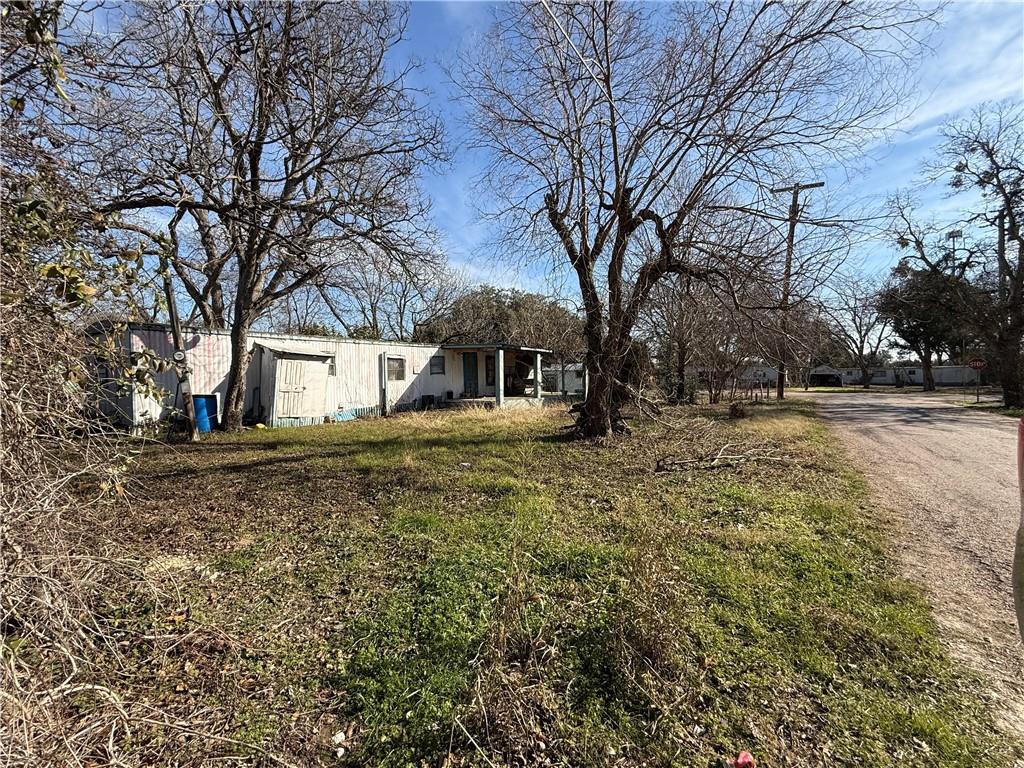 0 Ave E Road Property Photo