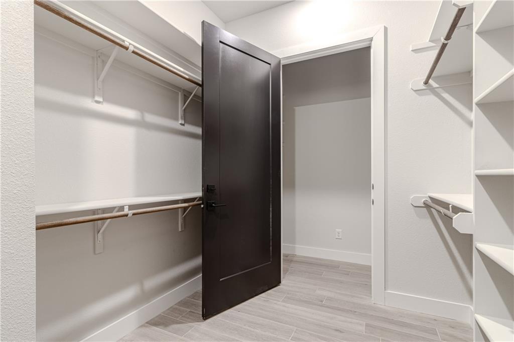 1136 Queen Elizabeth Drive Property Photo 38