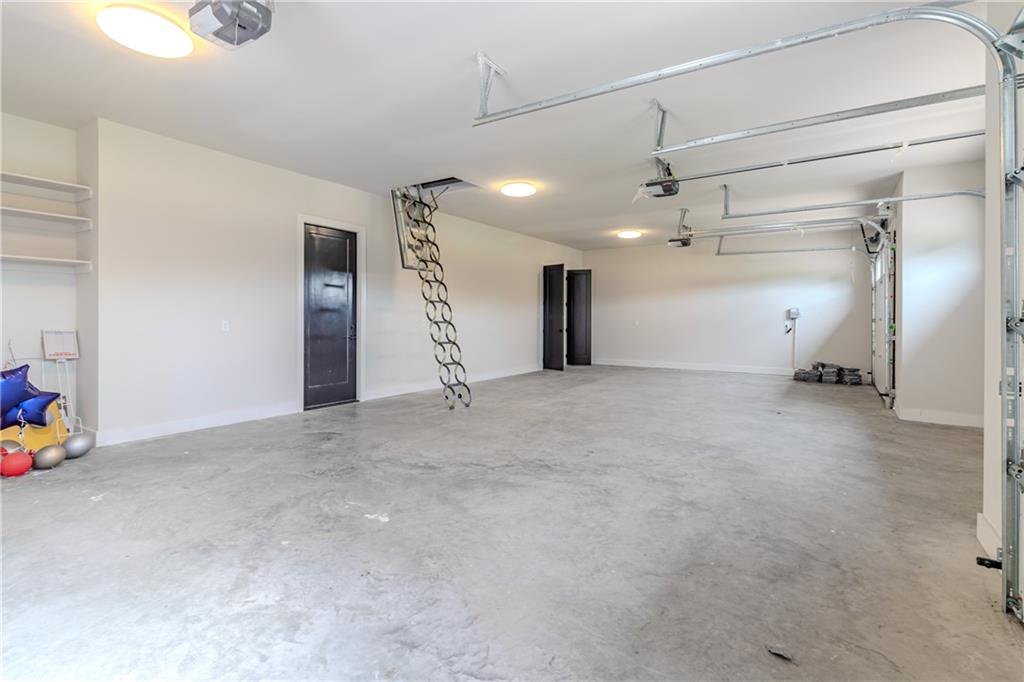 1136 Queen Elizabeth Drive Property Photo 46