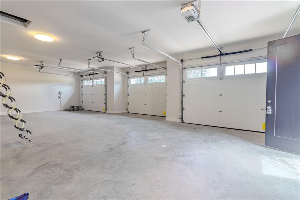 1136 Queen Elizabeth Drive Property Photo 47