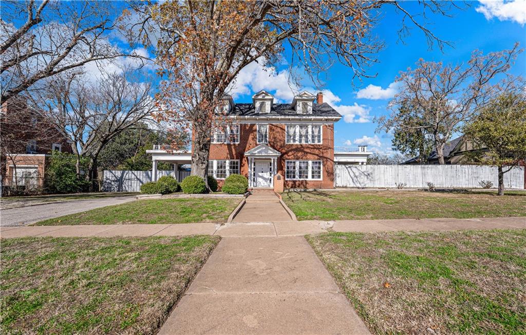 1811 Colcord Avenue Property Photo