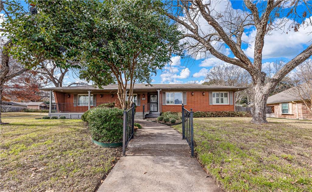 2300 Starr Drive Property Photo