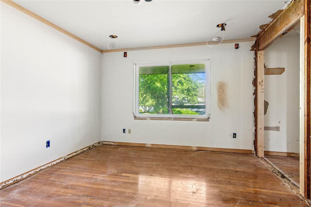 2300 Starr Drive Property Photo 21