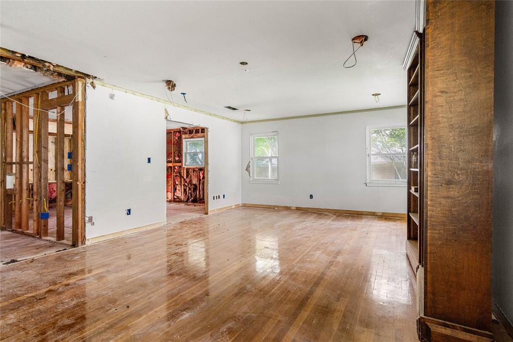 2300 Starr Drive Property Photo 26