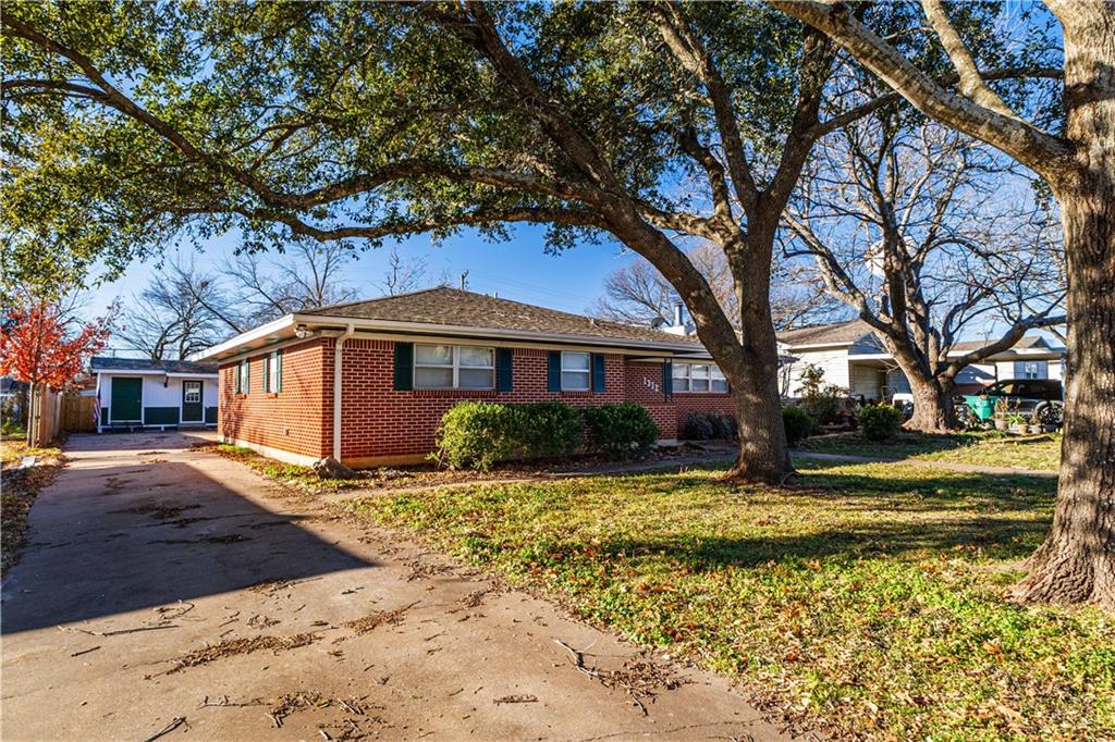 1312 W 3rd Street Property Photo 3