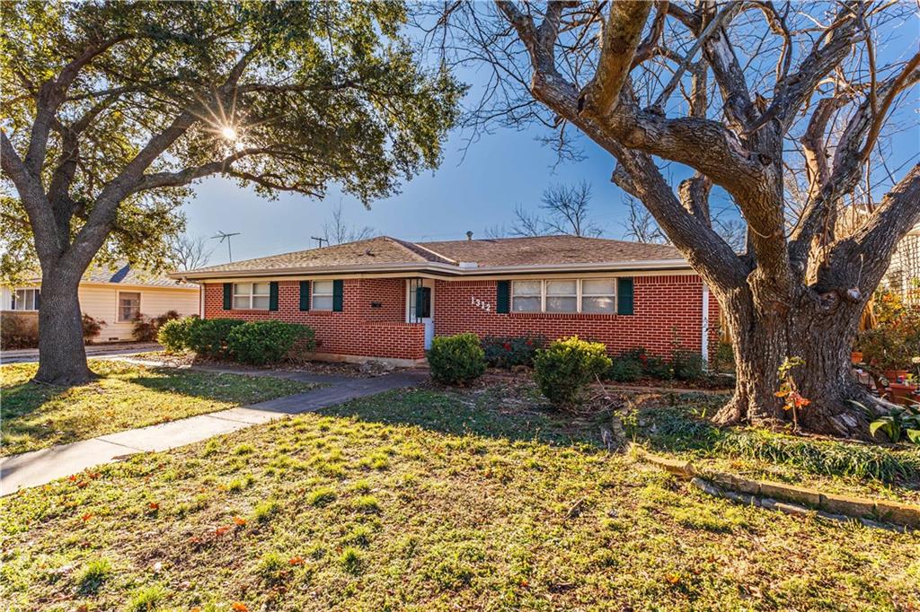 1312 W 3rd Street Property Photo 5