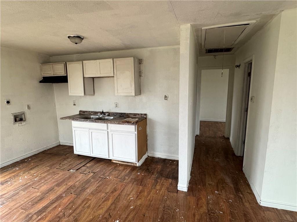 103 Cypress Street Property Photo 16