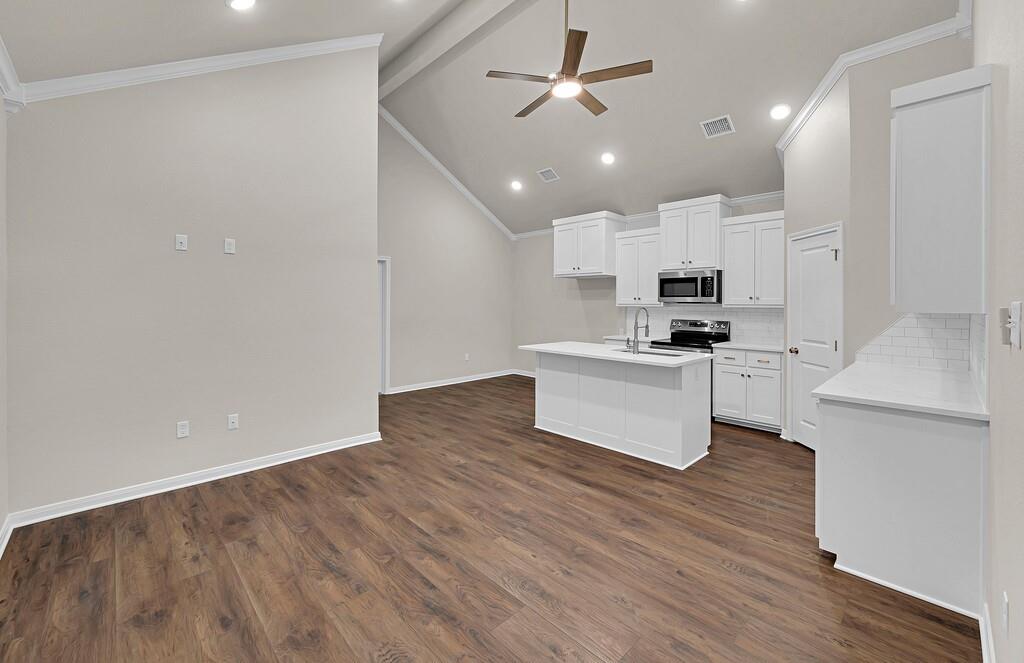 124 Morris Court Property Photo 3