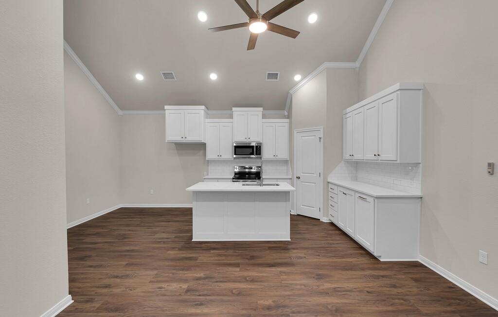 124 Morris Court Property Photo 4