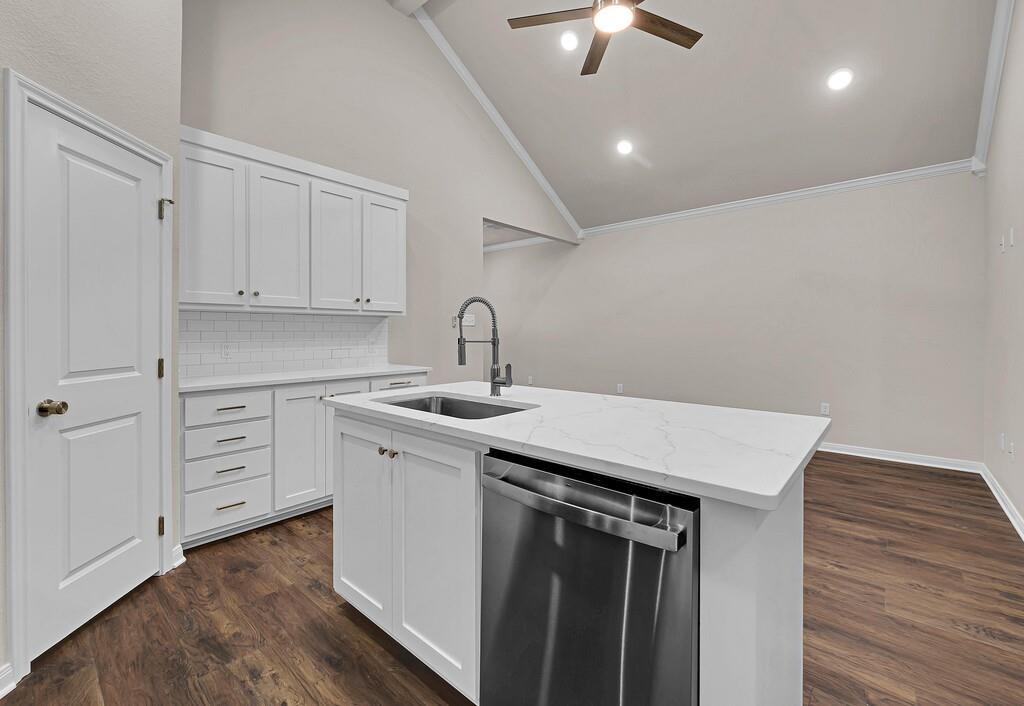 124 Morris Court Property Photo 13