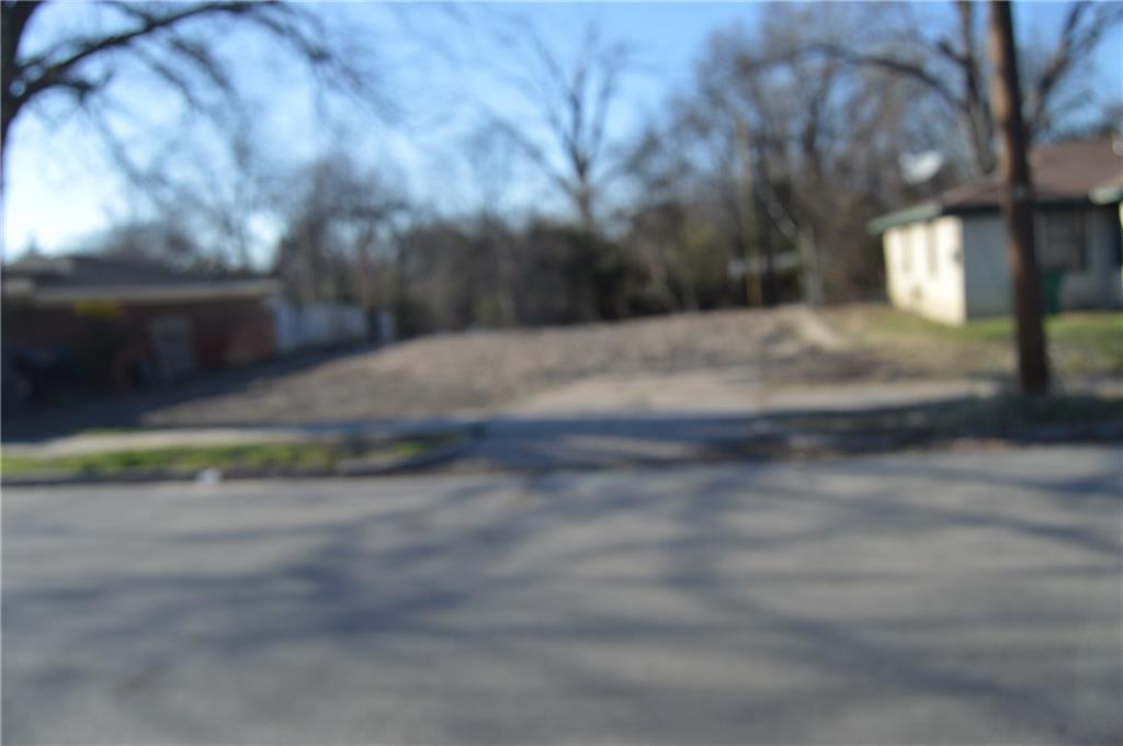 3917 Hiland Drive Property Photo 1
