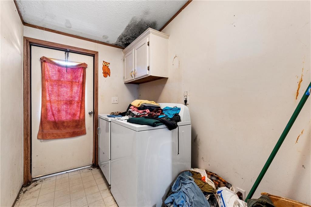 3725 Bluhm Road Property Photo 13