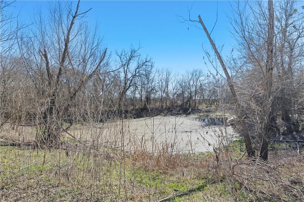 3725 Bluhm Road Property Photo 16