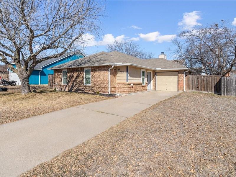 2305 Hemlock Drive Property Photo
