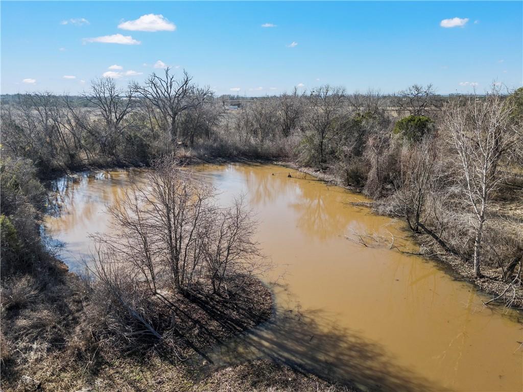 421 Cowboy Court Property Photo 5