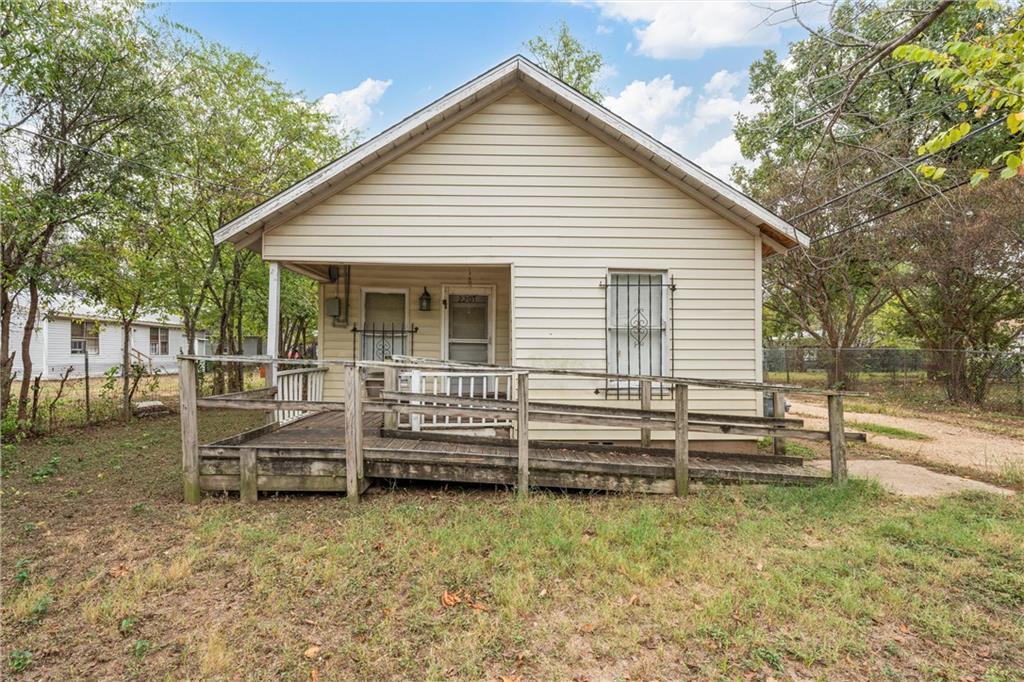 2207 Behrens Circle Property Photo