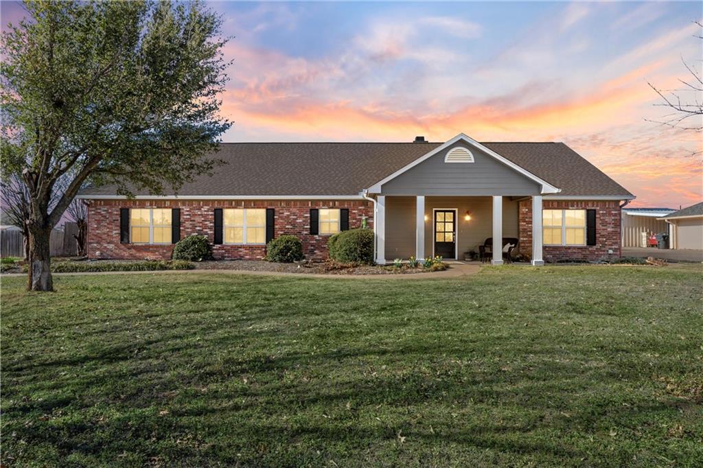 2712 Burl Lane Property Photo