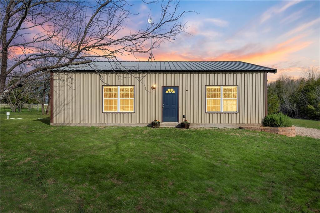 152 Bays Rd Property Photo