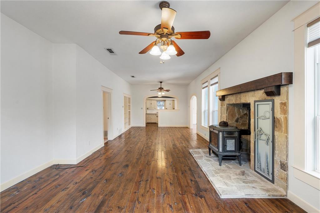 206 Brazos Oaks Drive Property Photo 6