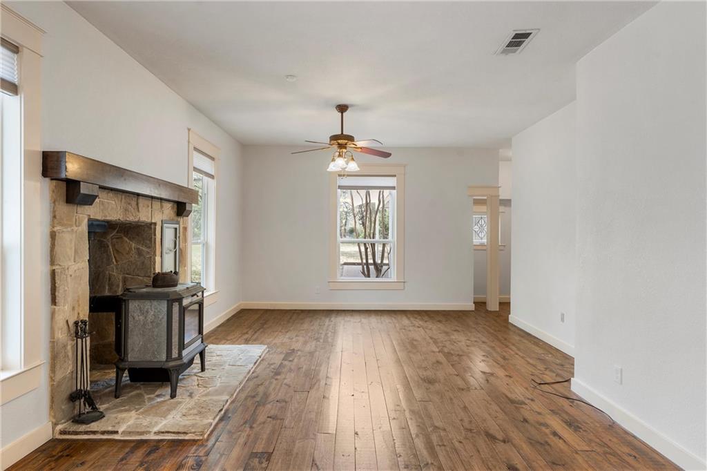 206 Brazos Oaks Drive Property Photo 8