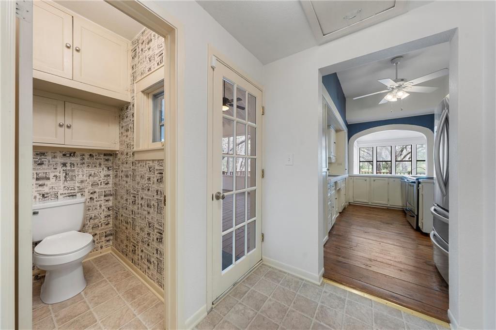 206 Brazos Oaks Drive Property Photo 12