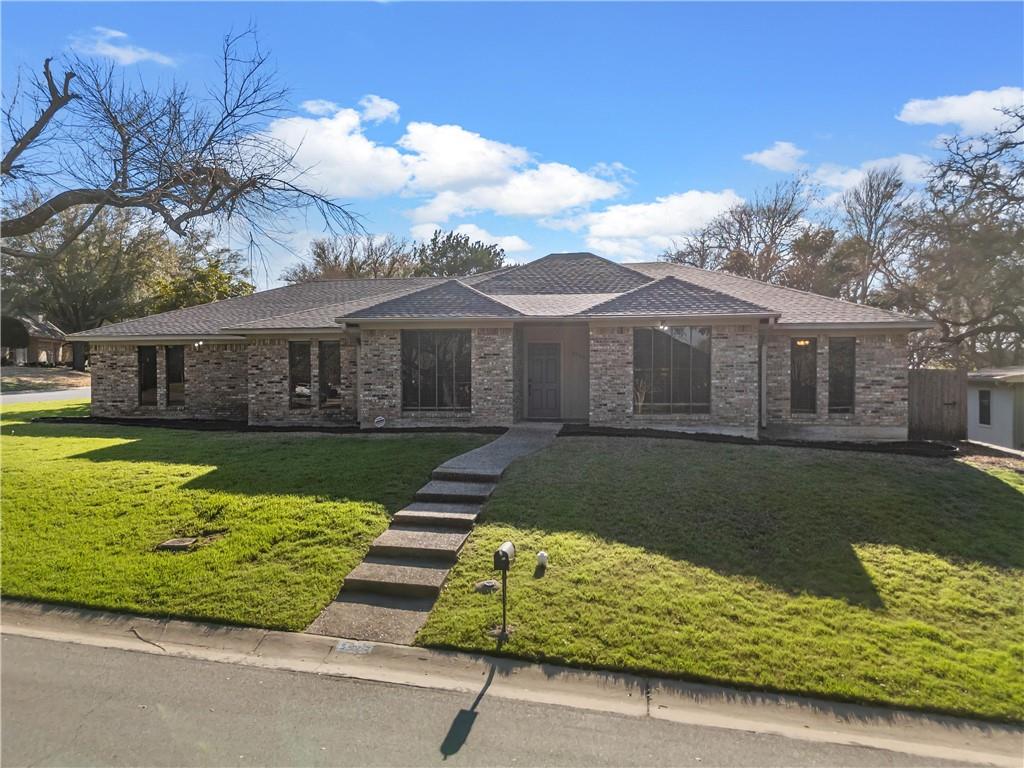 3900 Green Oak Drive Property Photo