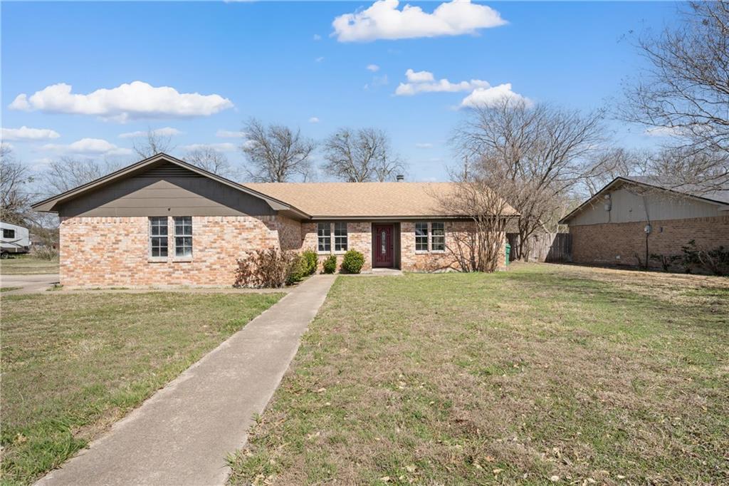 735 Dayton Dr Property Photo
