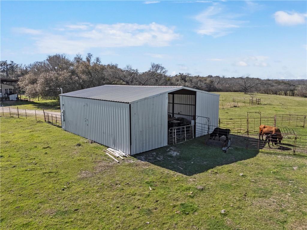 2359 Fm 935 Property Photo 1