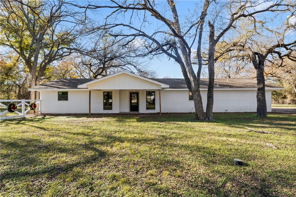 215 Curry Lane Property Photo