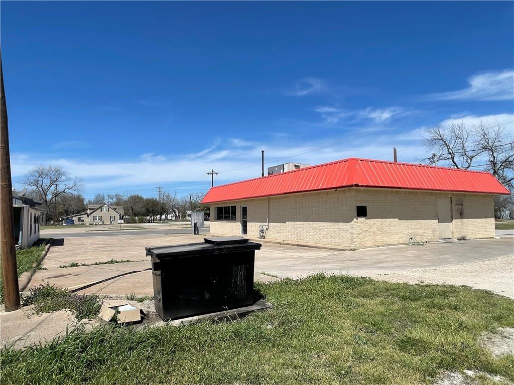616 E Texas Avenue Property Photo 10
