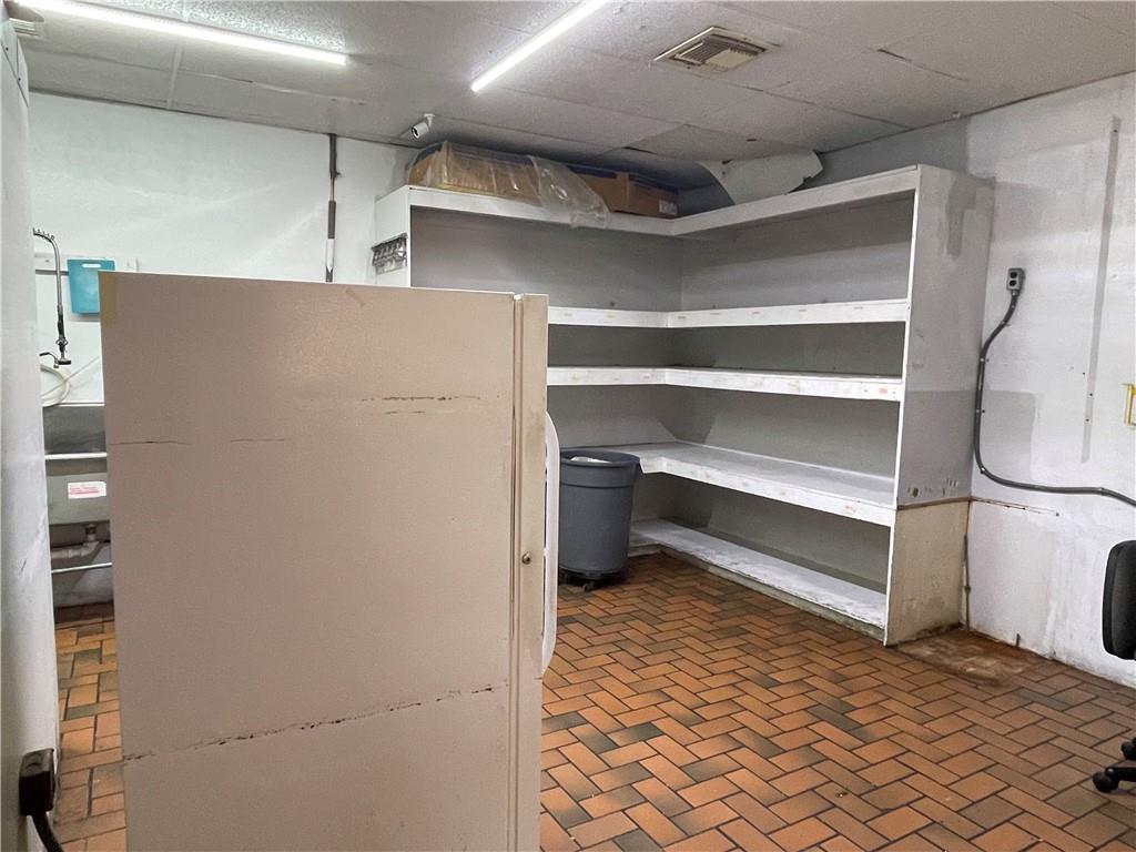 616 E Texas Avenue Property Photo 35