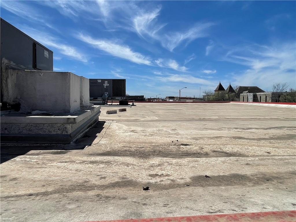 616 E Texas Avenue Property Photo 44