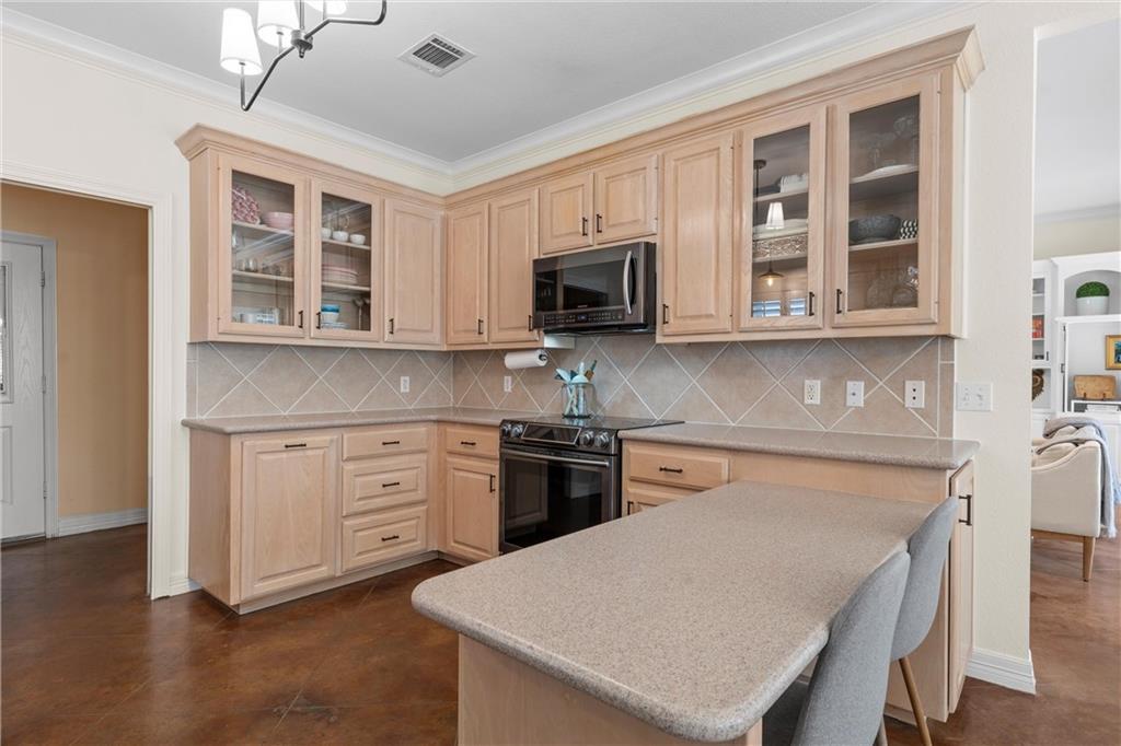 1208 Heritage Way Dr Property Photo 13