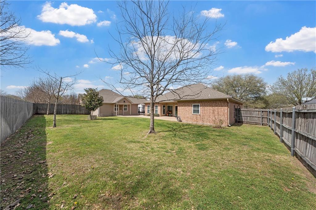 1208 Heritage Way Dr Property Photo 34