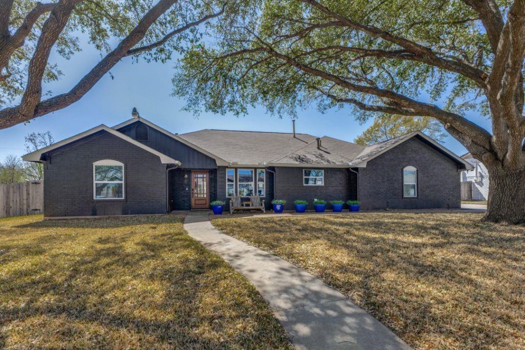 535 Jason Street Property Photo 1