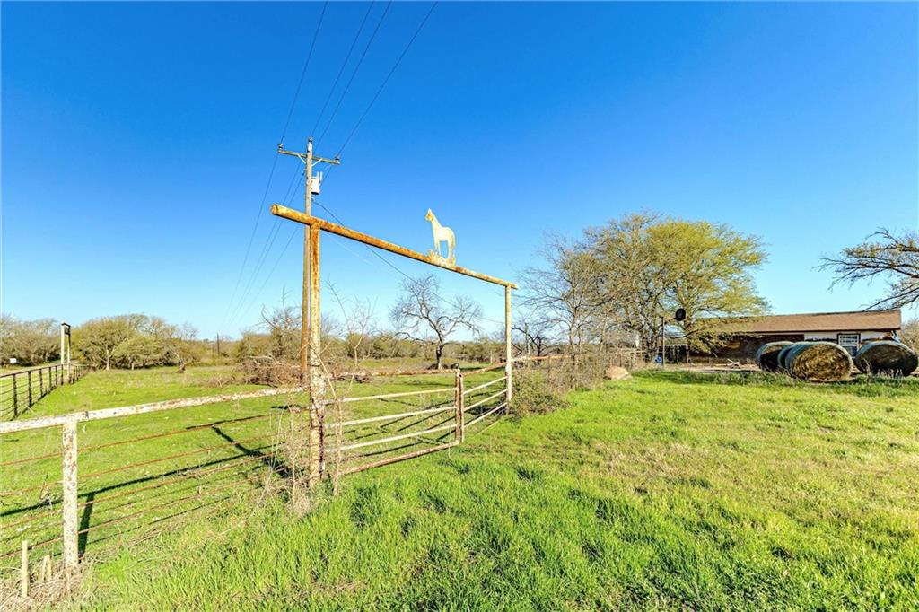 8932 Fm 339 Road Property Photo 9