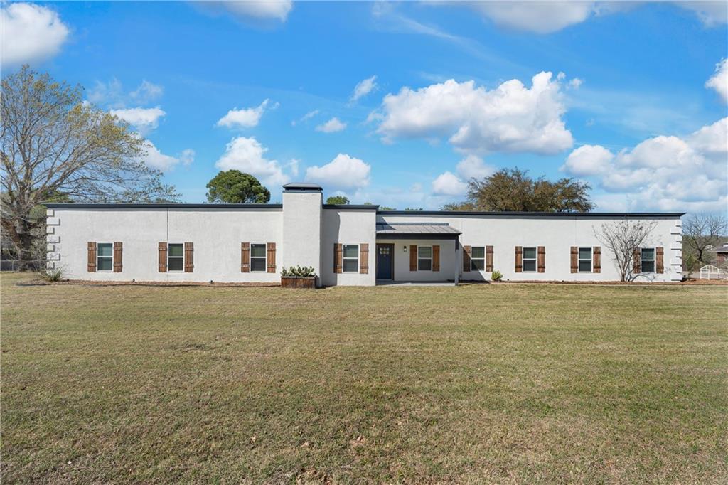 300 Baker Lane Property Photo