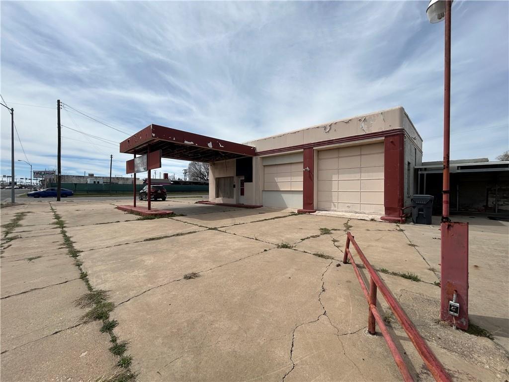 1525 Franklin Avenue Property Photo 1