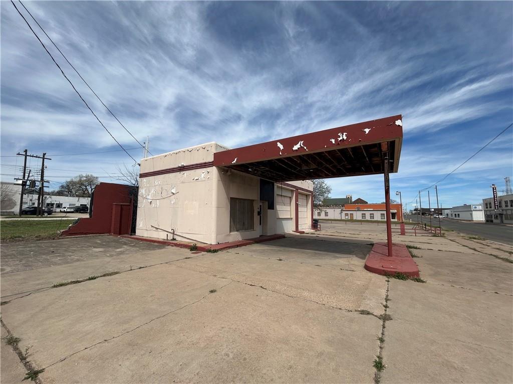 1525 Franklin Avenue Property Photo 17