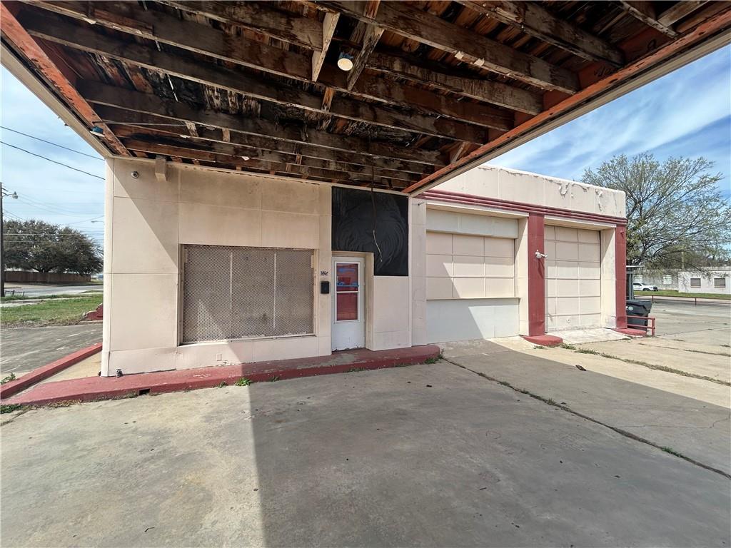 1525 Franklin Avenue Property Photo 18