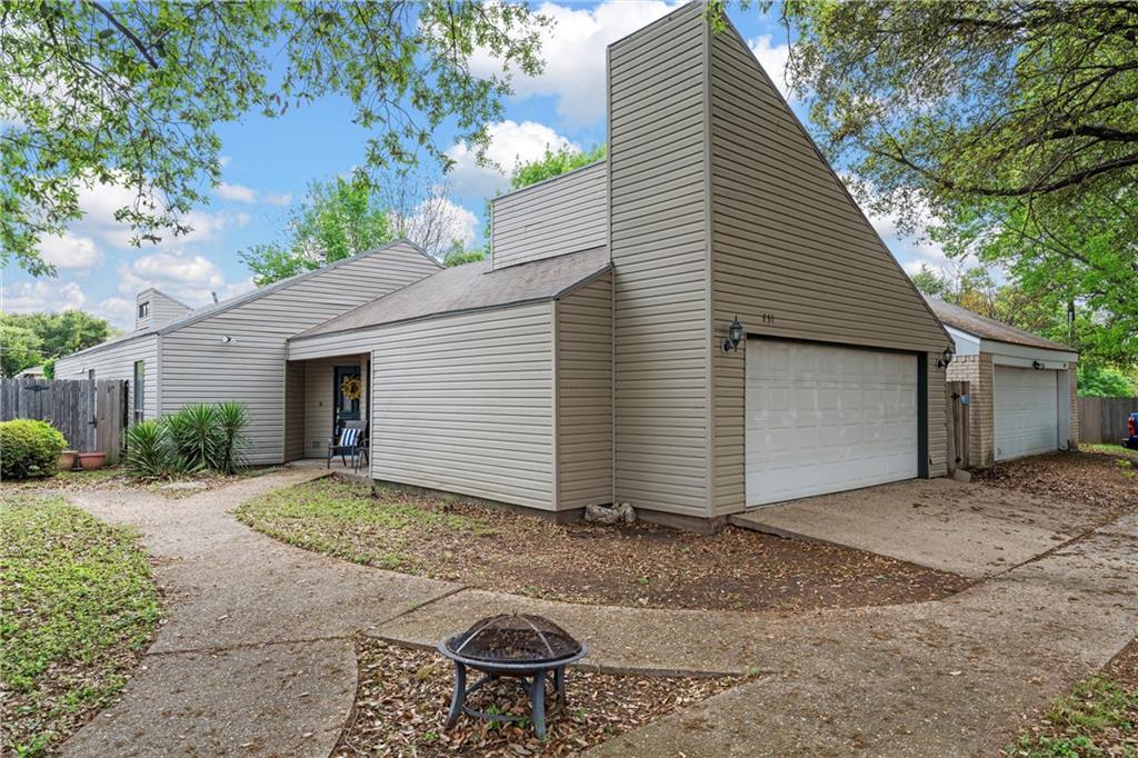 831 Fort Gates Property Photo