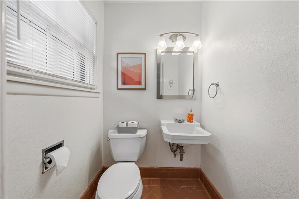 4701 Edmond Avenue Property Photo 21